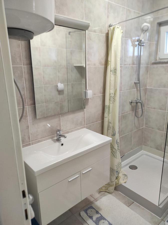 Apartment Marina Vir Zewnętrze zdjęcie